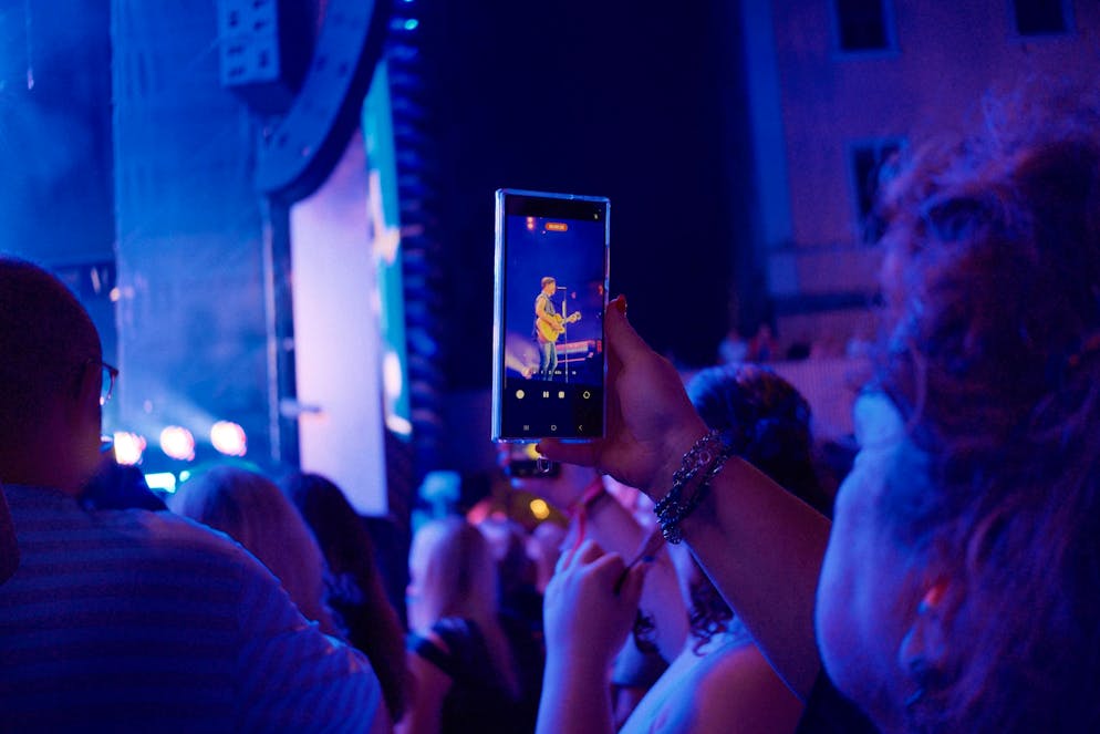 M&S Samu Haber. Das gehört selbstredend filmisch festgehalten.