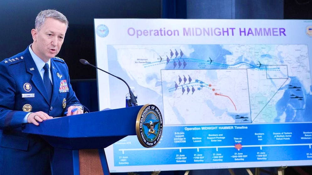 The extent of the US attack, dubbed "Operation Midnight Hammer", has not yet been clarified. (June 22, 2025)