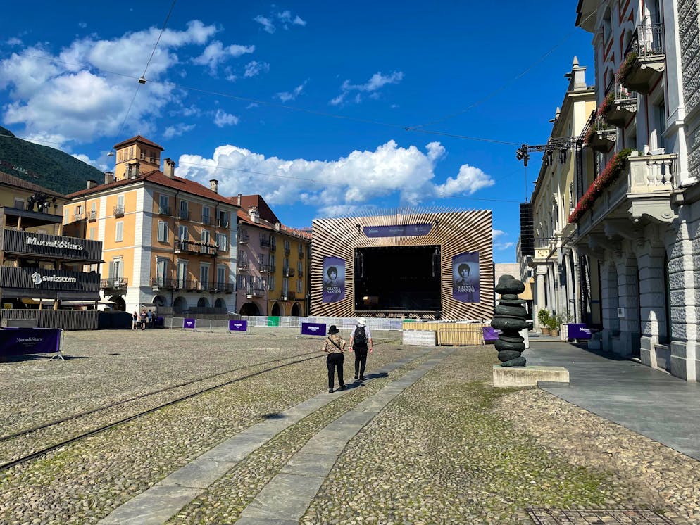 Die Piazza Grande ist am frühen Montagabend menschenleer.