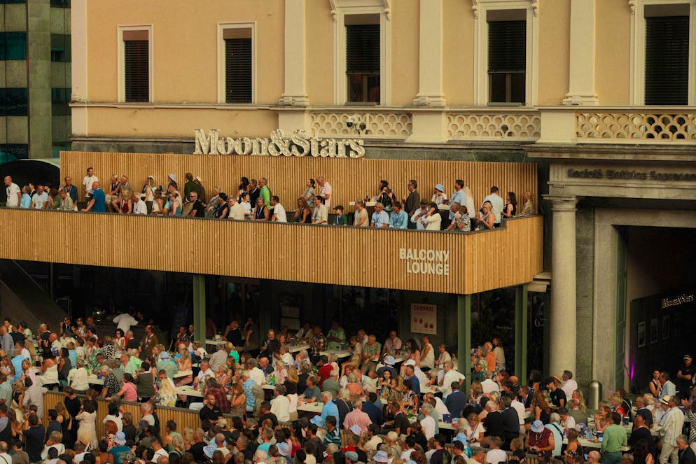 M&S KT Tunstall. ...but the atmosphere on the floor is all the better.