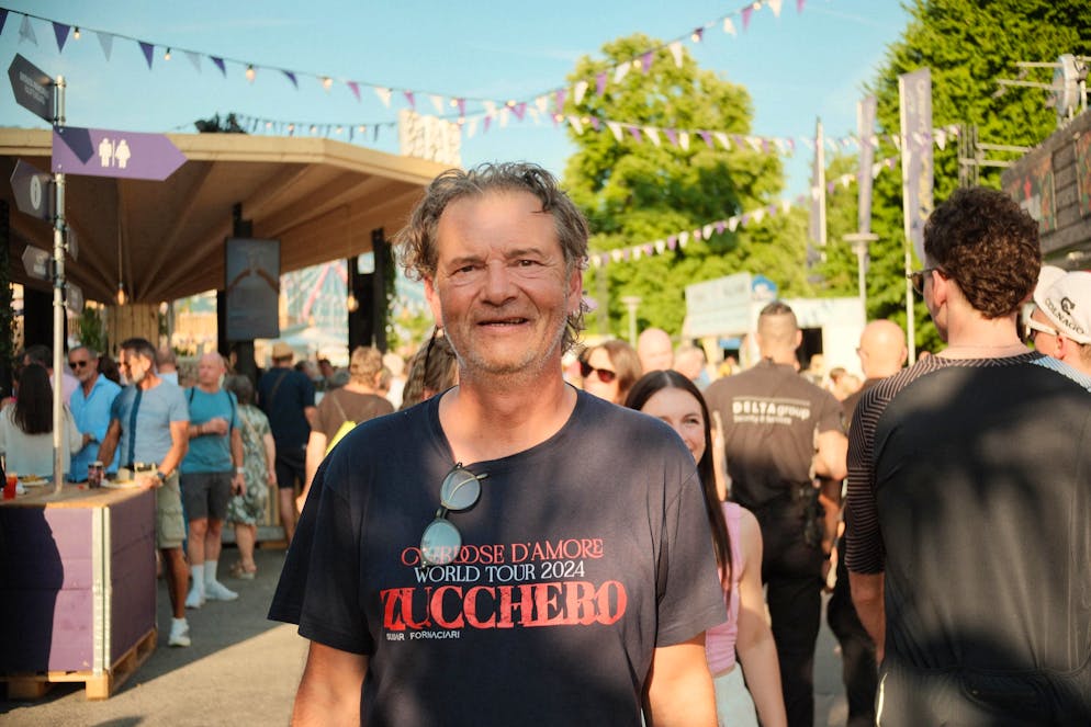S&M  Zucchero-Super-Fans. Martin war bereits an 25 Konzerten von Zucchero. Er sagt: «Ich bin Groupie, kein Fan». Sein Lieblingssong ist «Il volo».