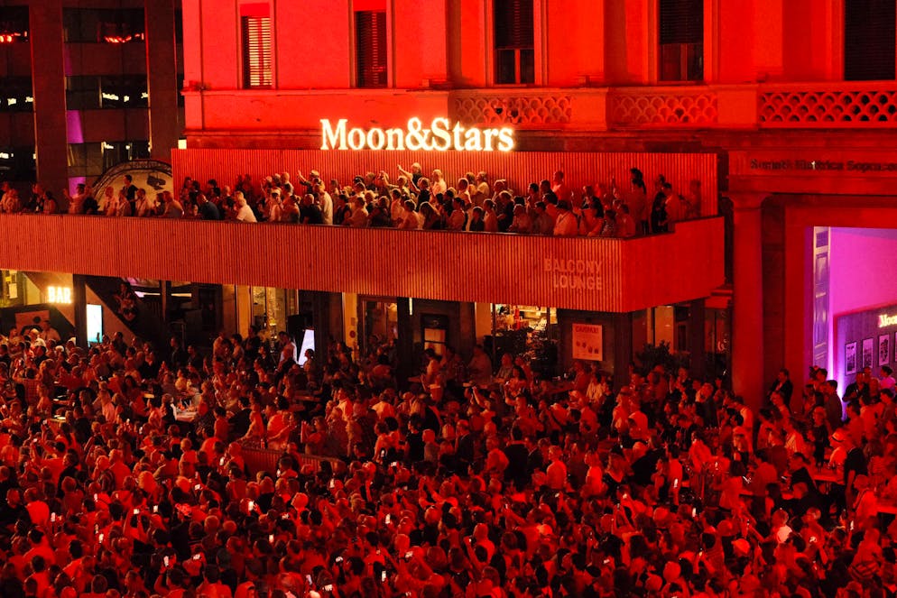 M&S Zuchhero Konzert. Von ganz vorne bis hinten wurde getanzt, gesungen und geklatscht.