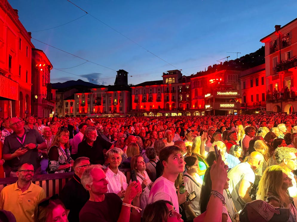 Die Piazza Grande ist voll.