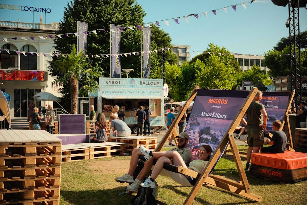 M&S Dienstagabend. Es gibt genug Platz, um sich vor den Konzerten noch etwas auszuruhen.