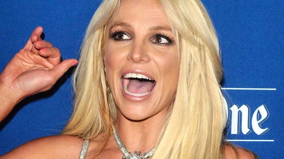 Elle annonce quitter l'Amérique. Britney Spears affirme avoir adopté une petite fille