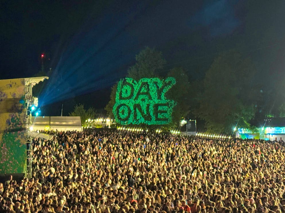 blue News ends the first day. Good night!