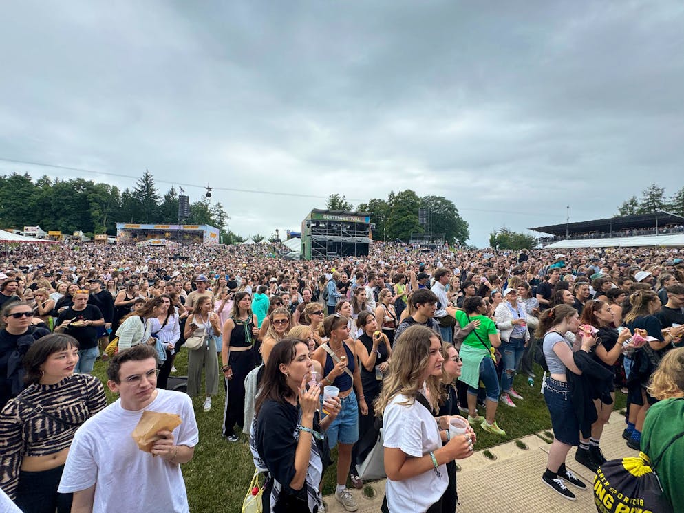 Der Blick von der Bühne nach ganz hinten.