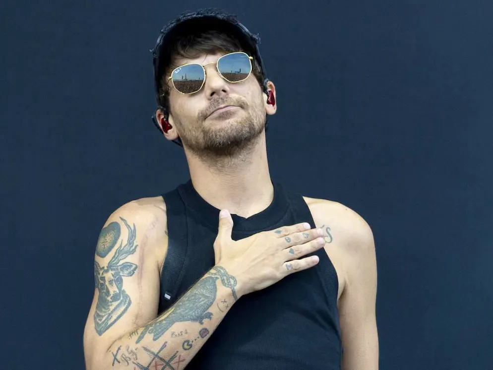 Louis Tomlinson annonce sur X qu'il quitte ce réseau social.
