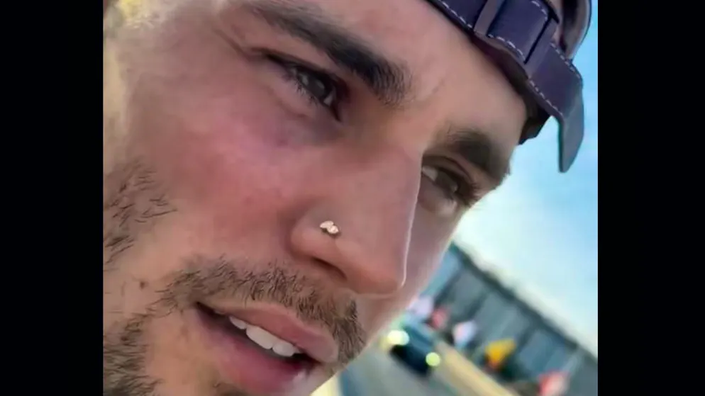Viaggio a sorpresa in Svizzera. Justin Bieber condivide un video mentre pedala a Ginevra e commenta: «È così bella»