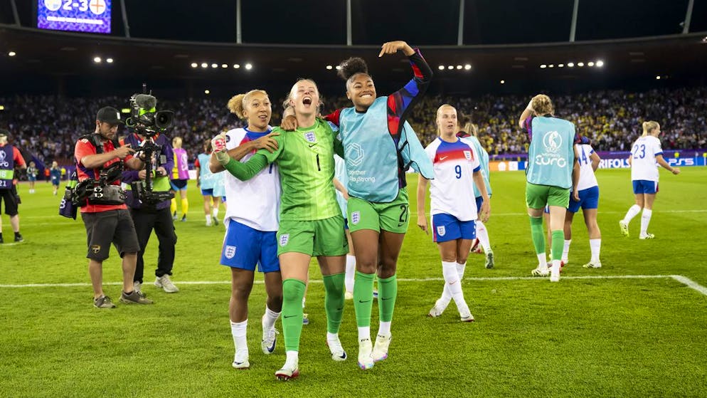 Entwickelt sich im Penaltyschiessen zur Matchwinnerin: Torhüterin Hannah Hampton.