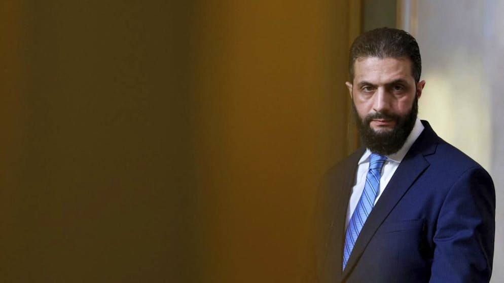 Sotto la guida di Sharaa. A un anno dalla caduta di Assad, la Siria di Sharaa resta divisa