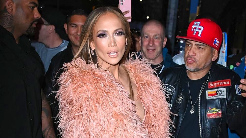 Durante un concerto. Un fan chiede a Jennifer Lopez di sposarlo e lei risponde: «Basta, ho chiuso con questa storia!»