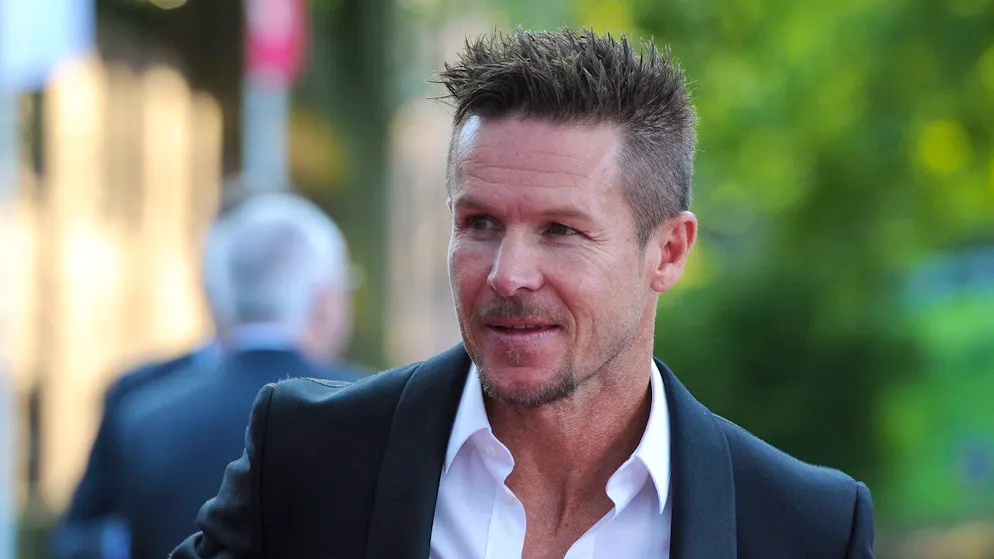 Colto da un malore?. È morto Felix Baumgartner mentre faceva parapendio nelle Marche