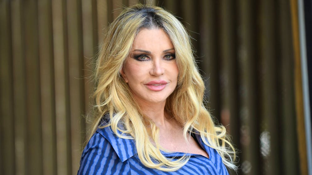 Anche la conduttrice televisiva Paola Ferrari ha mosso delle critiche alla giovane artista.