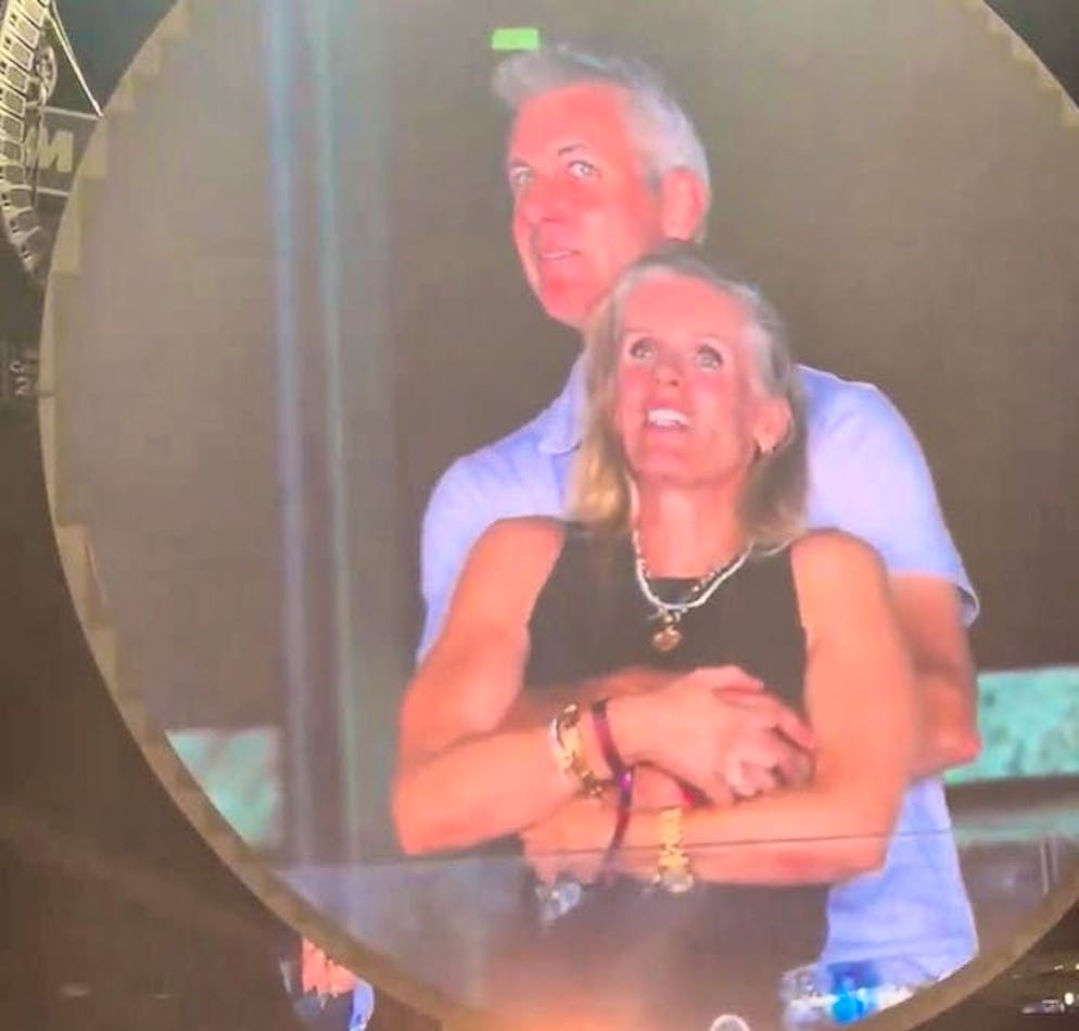 Infidelity on the big screen: Astronomer CEO Andy Byron resigns after  kiss-cam-gate | blue News