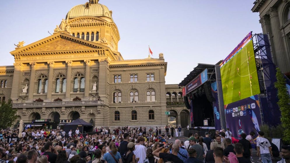 Anche oggi si profila una giornata ricca di eventi su Piazza federale a margine della partita tra Svizzera e Spagna