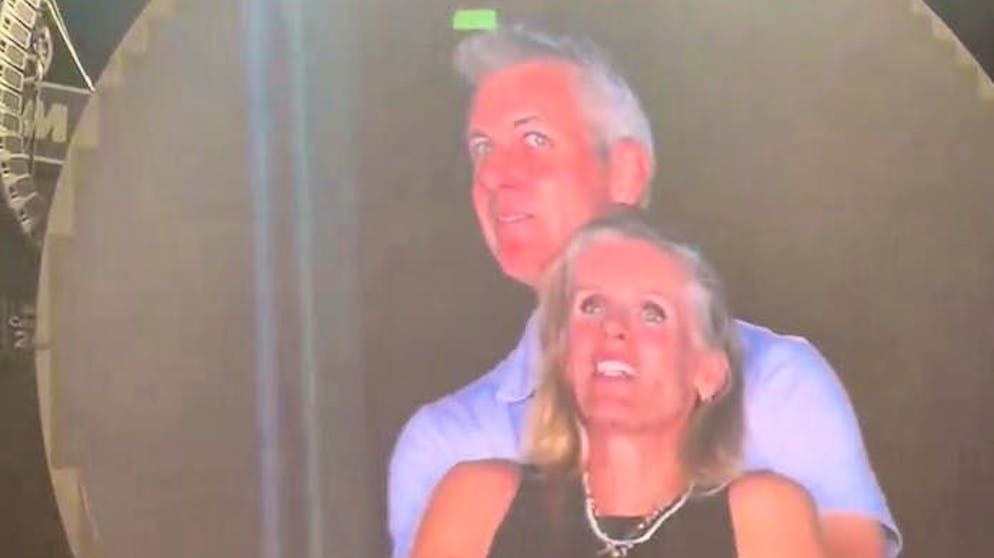 Ecco il video!. La «kiss cam» al concerto dei Coldplay svela il tradimento del CEO di Astronomer