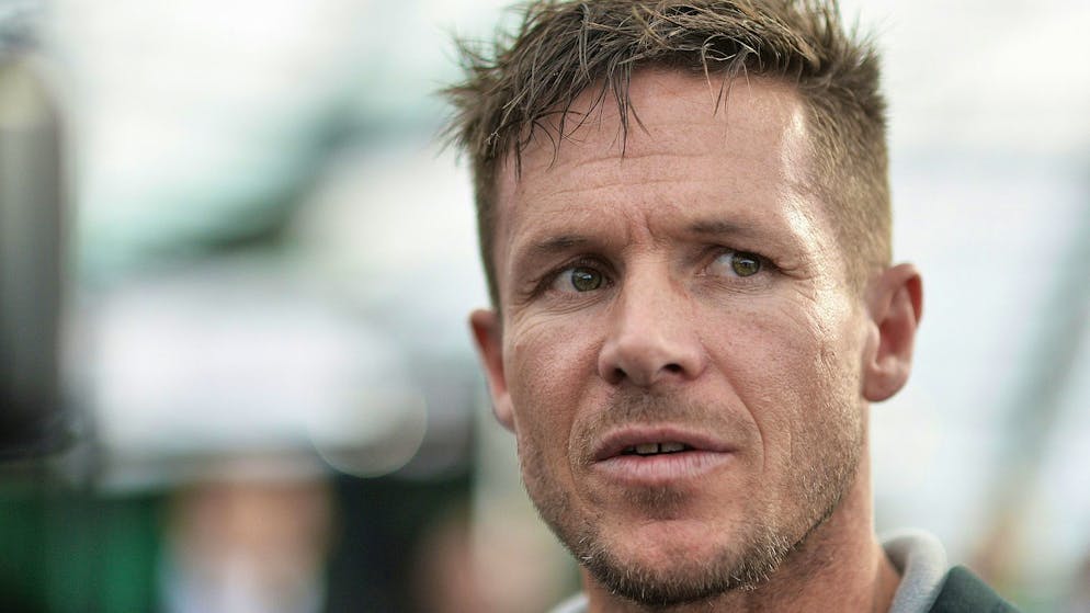 Der österreichische Extremsportler Felix Baumgartner ist bei einem Gleitschirm-Unfall in Italien gestorben.