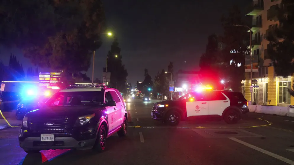 Stati Uniti. Auto contro la folla a Los Angeles, decine di feriti