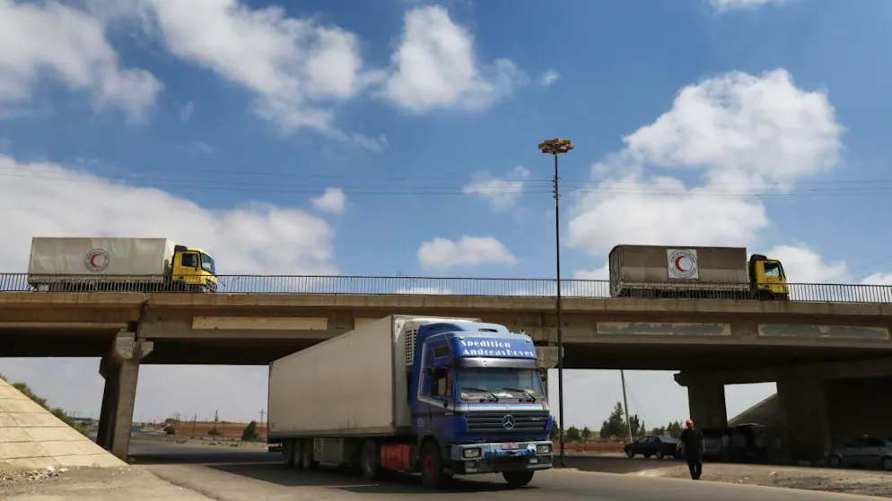 Camion con gli aiuti per la popolazione civile diretti a Sweida, nel sud della Siria.