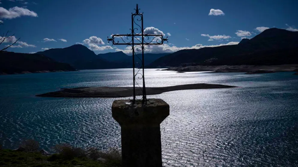 Le drame s'est déroulé dans un hameau à côté du lac de Serre-Ponçon (ci-contre), dans les Hautes-Alpes françaises (Photo d'illustration).