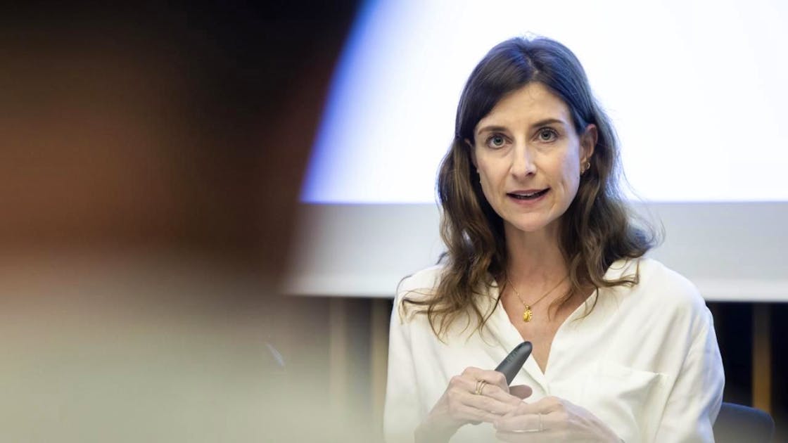 Crise dans la Santé Vaudnoise : Rebecca Ruiz Défend les Austérités et Explique les Choix Difficiles