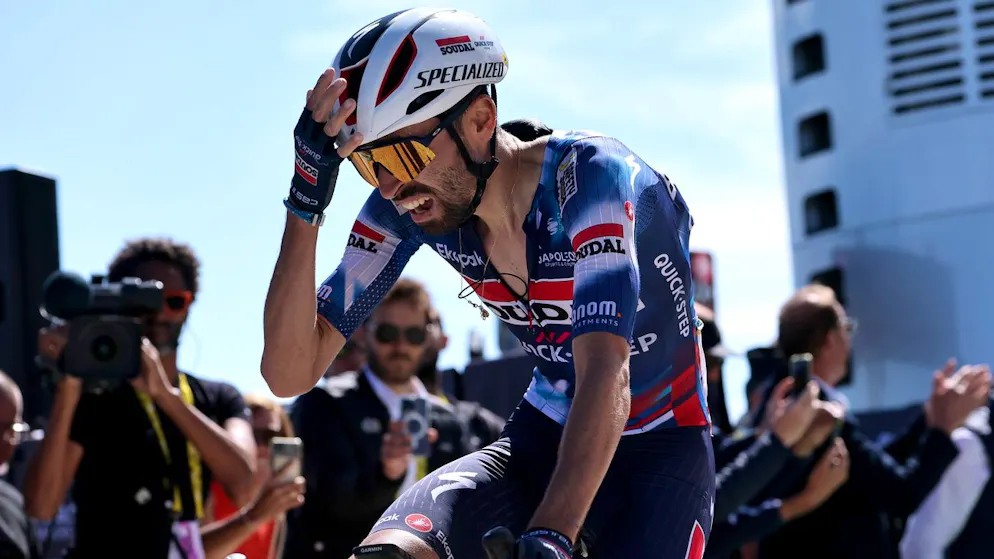 Tour de France. Victoire française au sommet du Mont Ventoux après une lutte intense