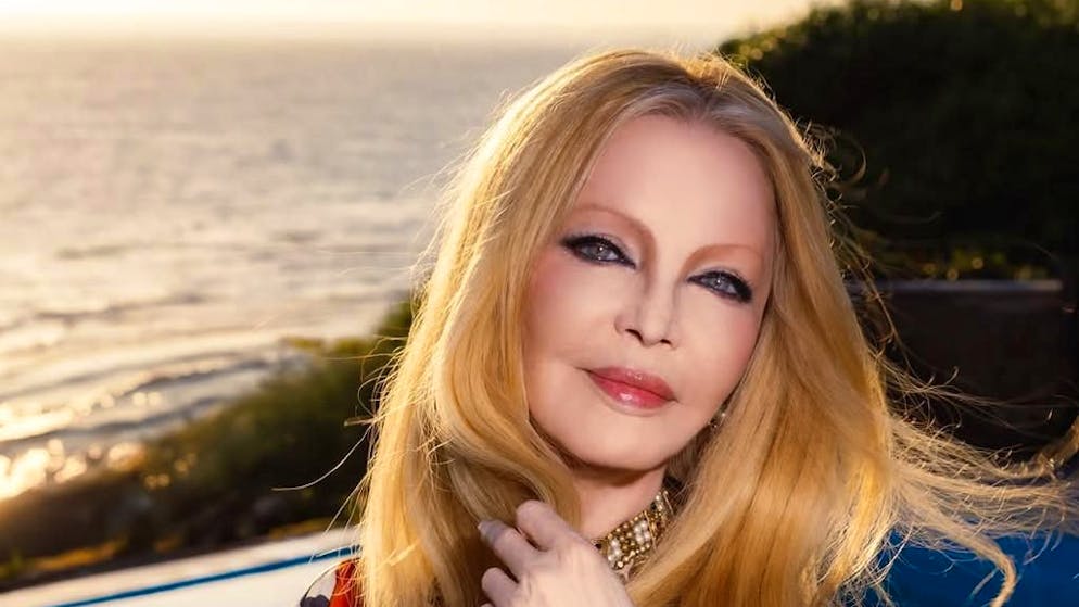 La cantante si sbottona. Patty Pravo parla del compagno 35enne: «Esistono vari tipi di amore»