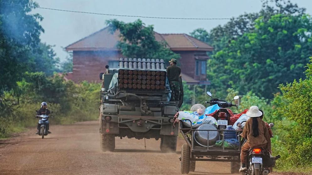 Tensioni. La Thailandia evacua i 100'000 persone al confine con la Cambogia