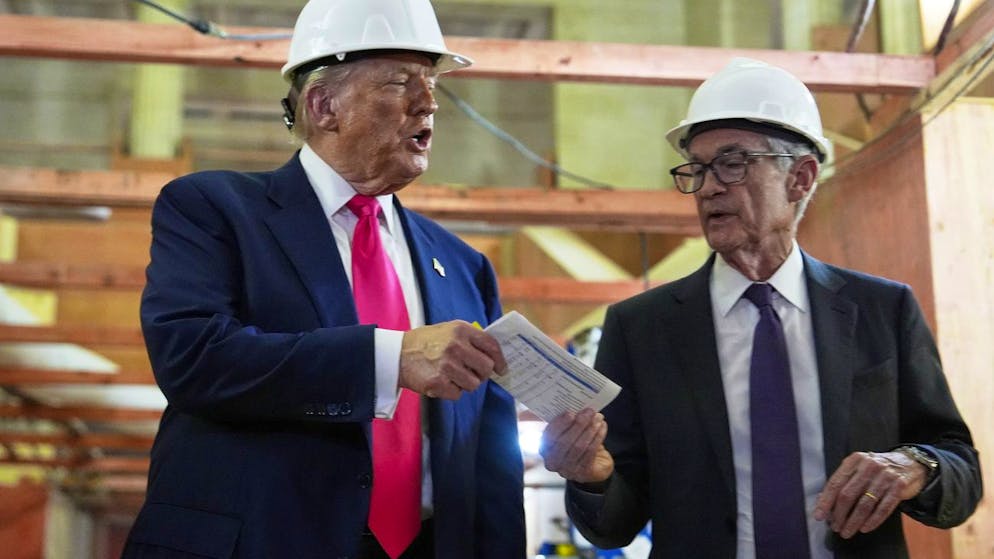 Wegen Kosten. Trump streitet mit Fed-Chef auf Baustelle – dieser kontert vor laufender Kamera