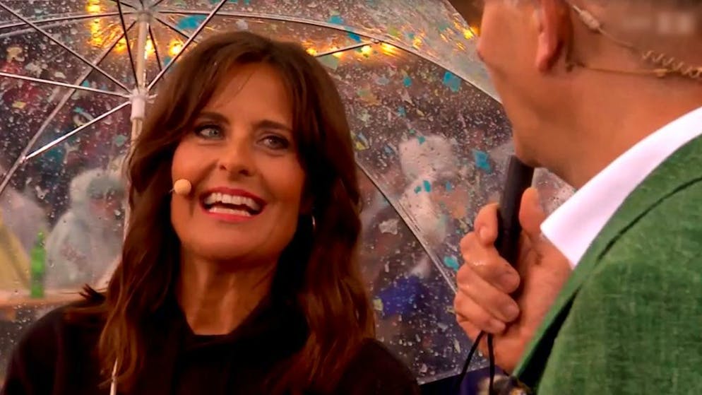 Enthüllung beim «Donnschtig-Jass». Sandra Studer stürzt Treppe hinunter – Schulter verletzt