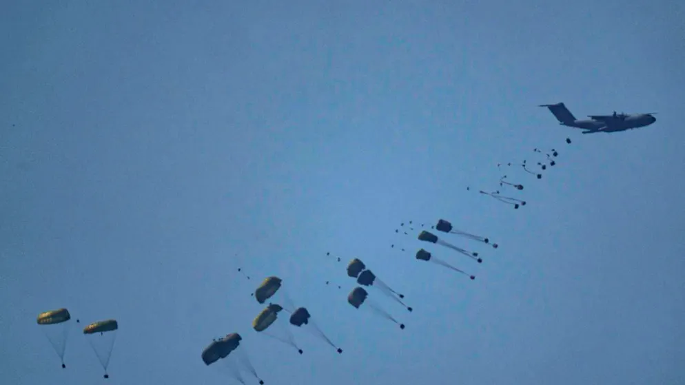 Deux avions jordaniens et un appareil émirati ont largué dimanche 25 tonnes d'aide humanitaire au-dessus de la bande de Gaza, a annoncé l'armée jordanienne (archives).