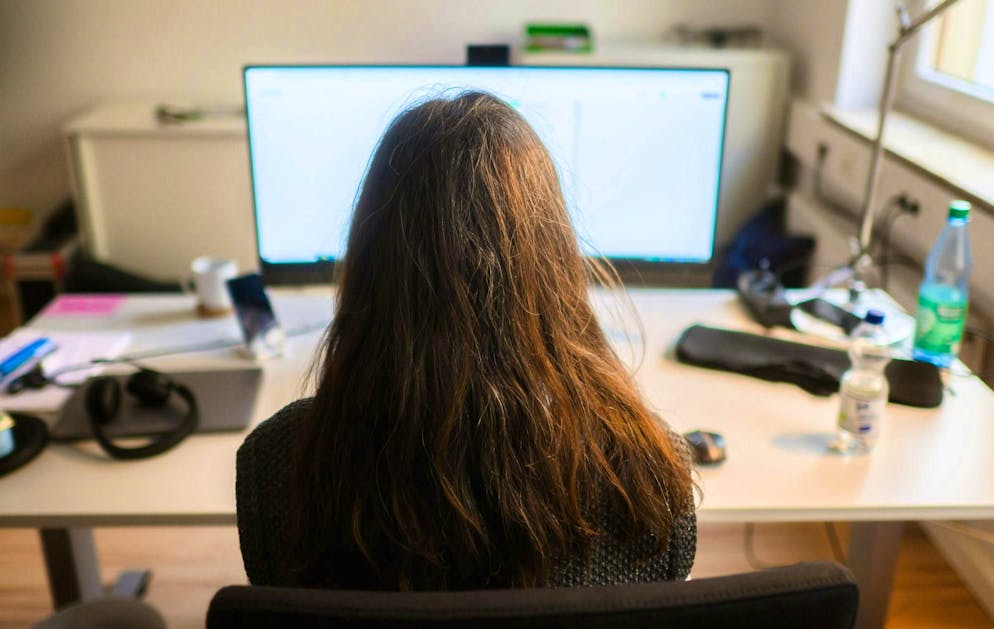 Several civil servants received wages for years after their leave of absence. (symbolic image)