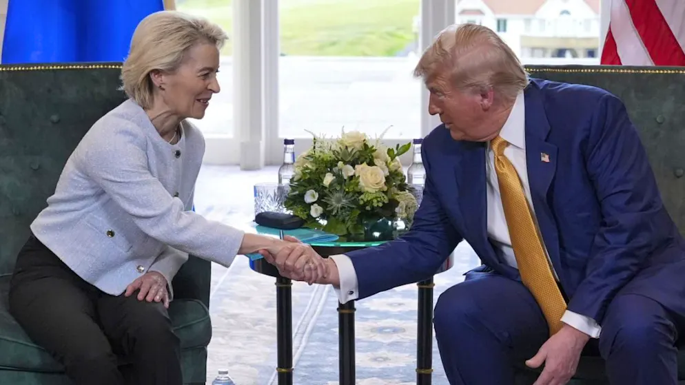 Les Etats-Unis et l'UE ont "conclu un accord", a annoncé Donald Trump, qui a rencontré Ursula von der Leyen dimanche en Ecosse.