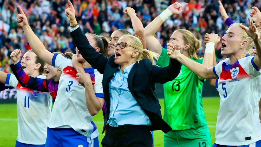 Coach Sarina Wiegman wins the European Championship title for the third time in a row.