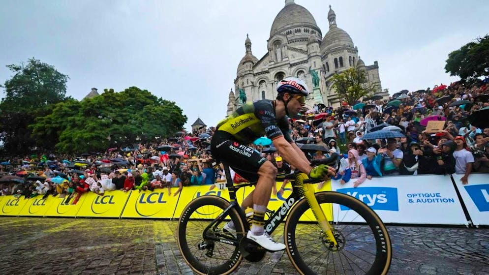 Wout van Aert with the decisive counter-attack at Montmartre