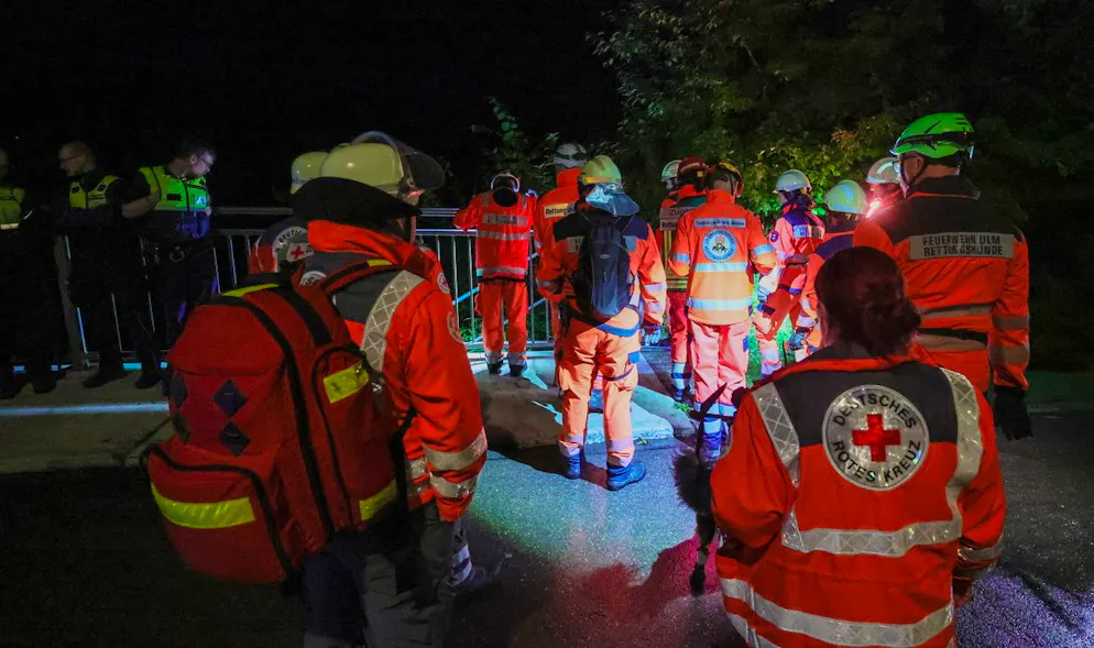 Treno deraglia in Germania. Al momento non si conoscono le condizioni dei feriti, ma diversi sarebbero gravi.