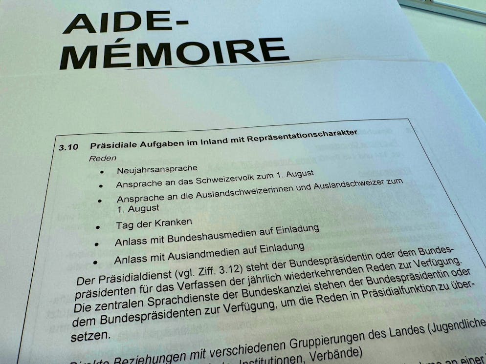 The terms of reference define which tasks of a "representative nature" the Federal President must perform.