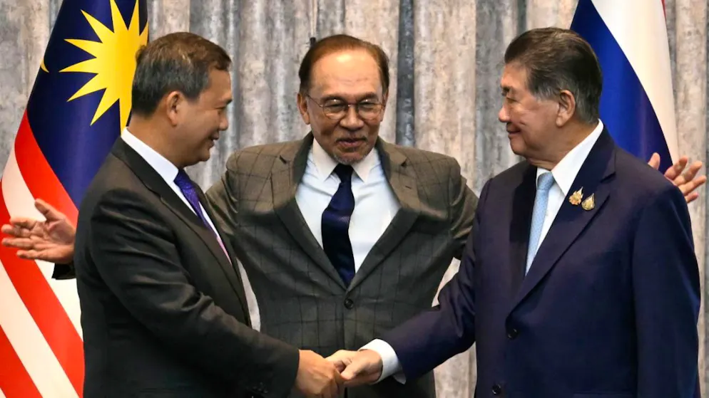 Le Premier ministre thaïlandais par intérim Phumtham Wechayachai et le Premier ministre cambodgien Hun Manet se sont rencontrés sous l'égide du dirigeant malaisien Anwar Ibrahim à sa résidence dans la capitale administrative Putrajaya.