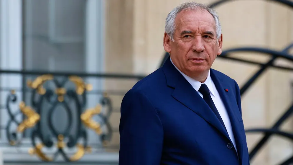 Droits de douane. La France grimace - Pour Bayrou, l'Europe «se résout à la soumission»