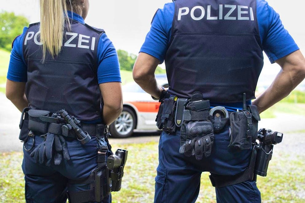 The Zurich cantonal police have made four arrests in the Weinland region of Zurich.