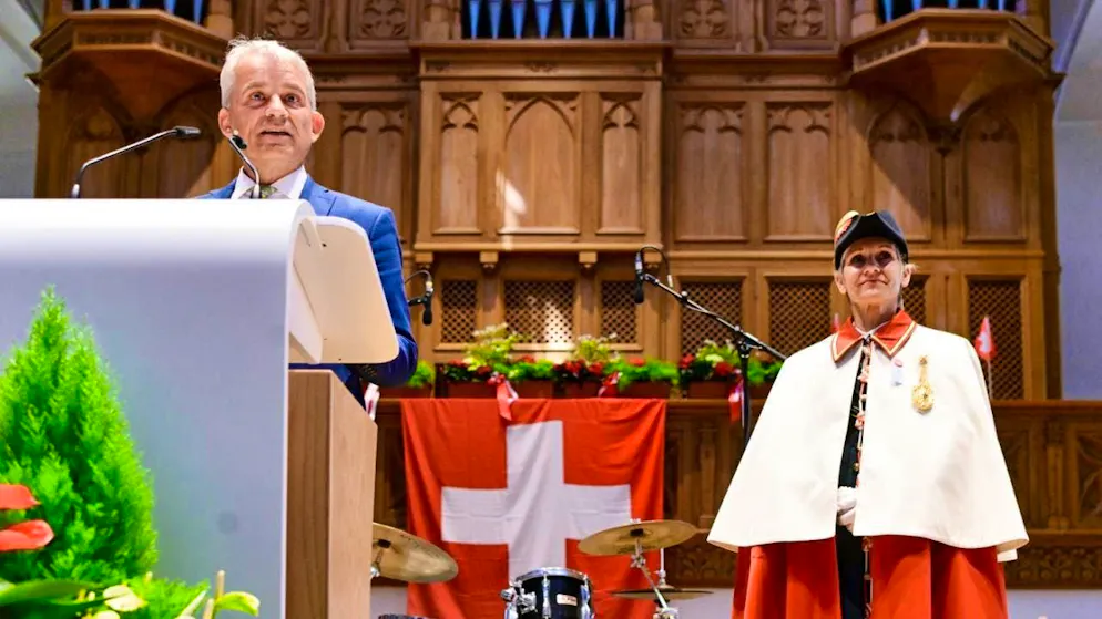 Federal Councillor Beat Jans spoke only in passing about US tariffs on August 1 in Schaffhausen. He emphasized the importance of cooperation and Switzerland's proximity to its European neighbors.