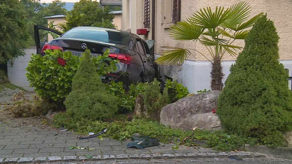 New details about the fatal drive in Wohlen. 16-year-old was driving his brother's Mercedes - both victims are from the region