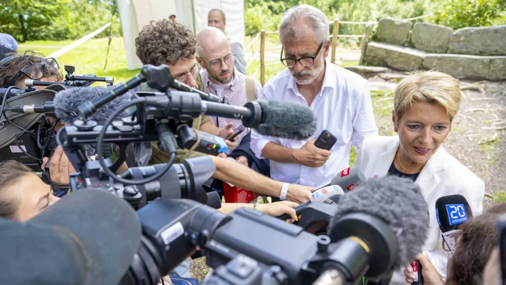 Vertenza commerciale. Keller-Sutter: «Trump è convinto che la Svizzera gli rubi 40 miliardi. Una posizione assurda»