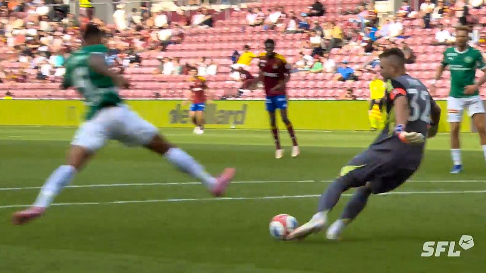 Patzer im Video. Mega-Bock von Servette-Goalie Frick leitet St.Gallen-Sieg ein