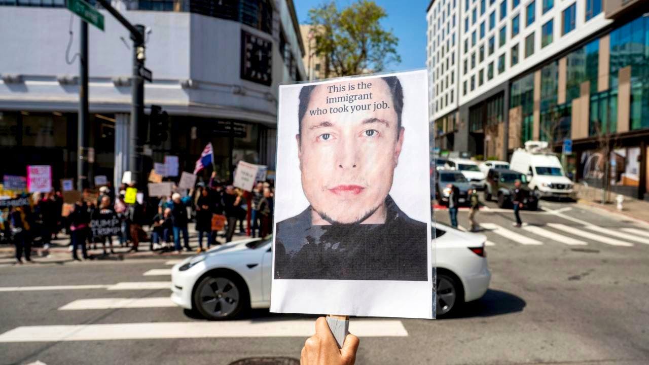 Automobile. Tesla accorde 29 milliards de dollars d'actions à Elon Musk