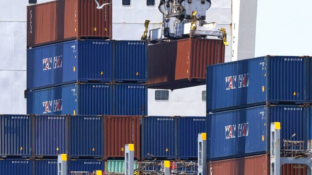 Politica. L'Ue: «Martedì  la sospensione per sei mesi dei controdazi»