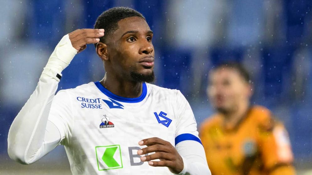 Striker arrives. Ex-Lausanne player Brighton Labeau joins Thun