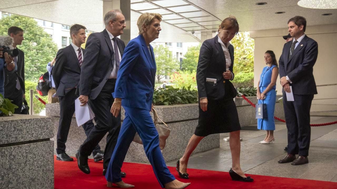 Droits de douane. Karin Keller-Sutter est arrivée au Département d'Etat américain