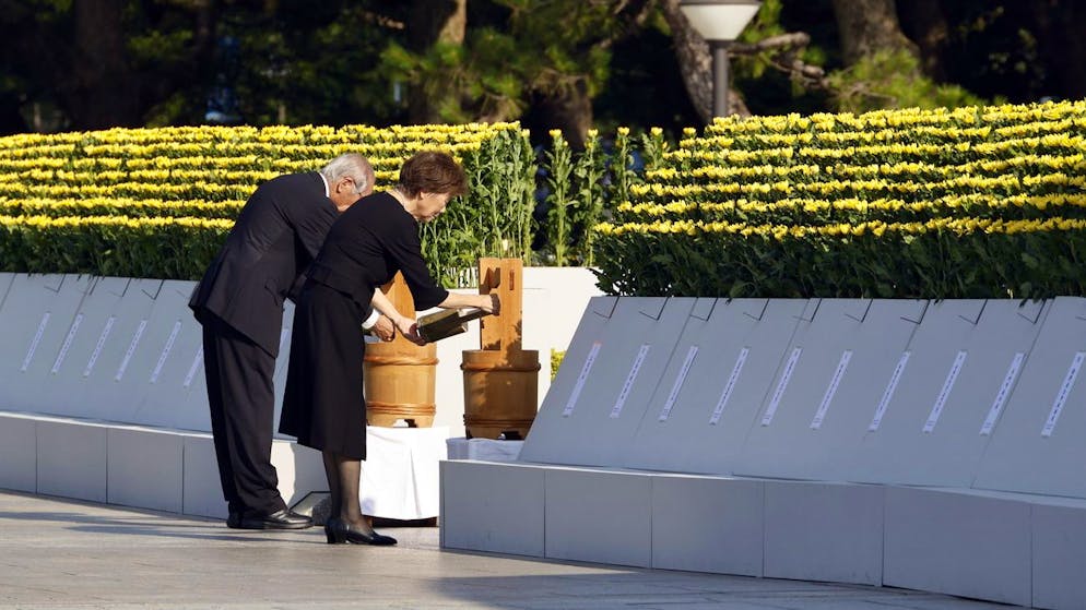 80 anni fa. A Hiroshima cala il silenzio al suono della campana